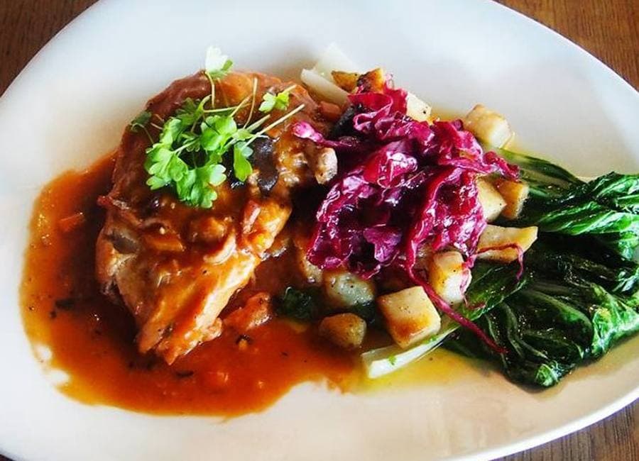 The Rustic Laurel